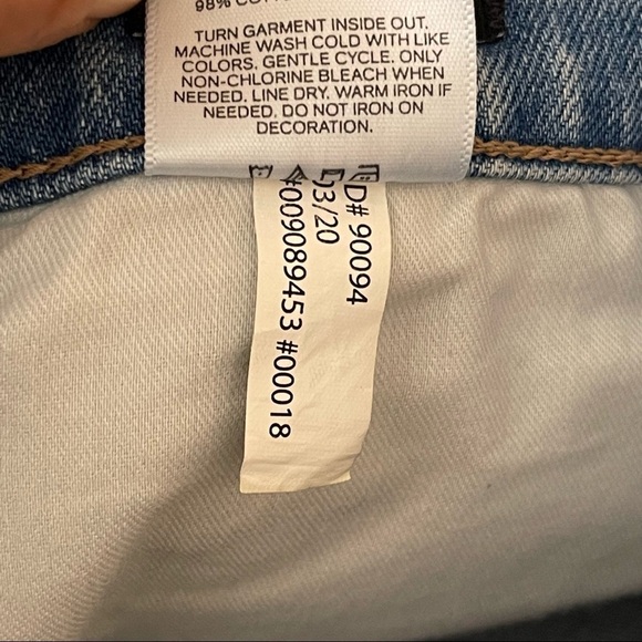 Express Women’s High Rise Flare Fringe Hem Embroidered Ankle Jeans Size 4 - Picture 11 of 11